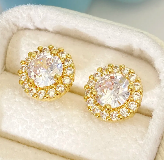 Elegant Gold-Plated Stud Earrings Sparkling Round Cubic Zirconia β 925 Sterling Silver