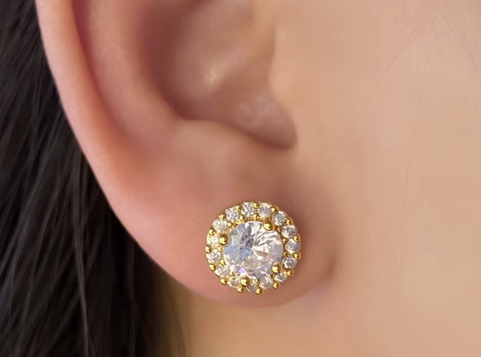 Elegant Gold-Plated Stud Earrings Sparkling Round Cubic Zirconia β 925 Sterling Silver