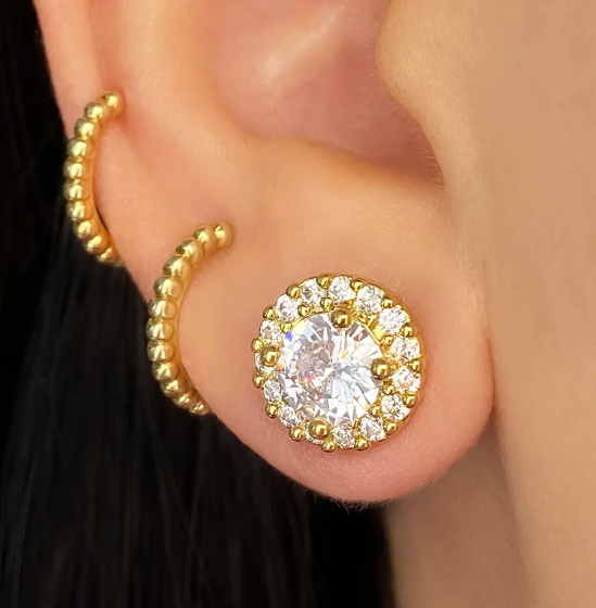 Elegant Gold-Plated Stud Earrings Sparkling Round Cubic Zirconia – 925 Sterling Silver