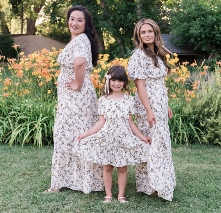 Michaela Floral Maxi Dress - Motherhood Friendly 4-5T Michaela Floral Maxi Dress - Motherhood Friendly 4-5T