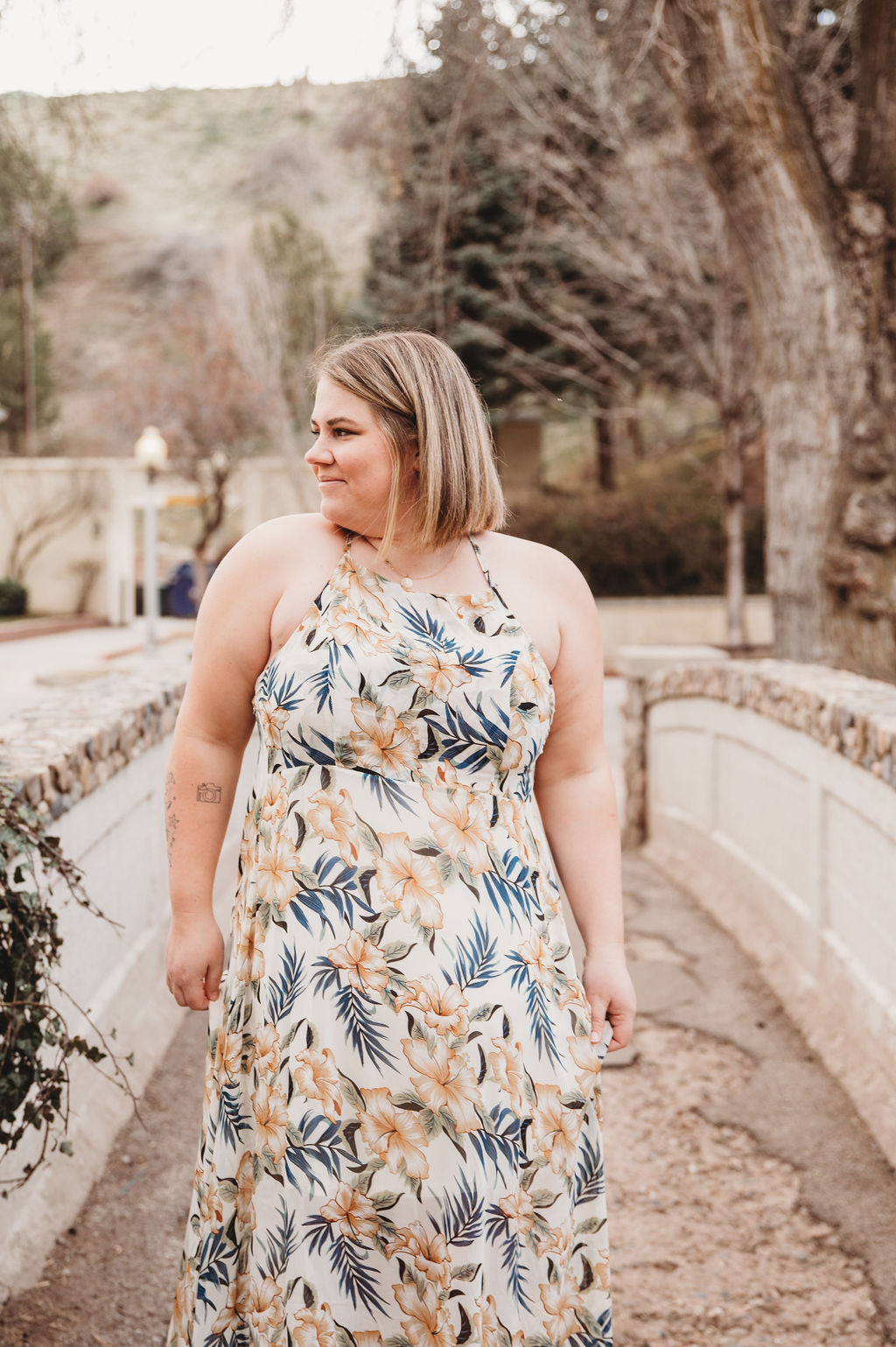 Floral Dress Havana Nights Dress Plus Size Havana Backless Floral Evening Dress X-Large Floral Dress Havana Nights Dress Plus Size Havana Backless Floral Evening Dress X-Large