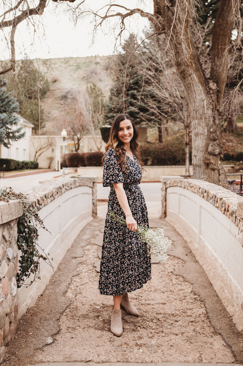 Constance Women Midi Navy Floral Dress X-Large Constance Women Midi Navy Floral Dress X-Large